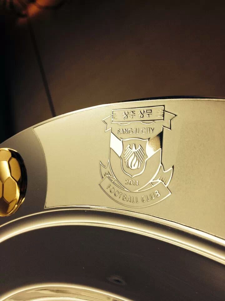 IMG_1240688582123.jpeg : K리그 챌린지 초대 우승트로피