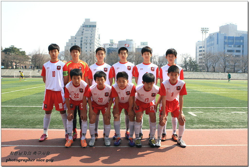 단체사진_1.jpg : 부천FC 1995 잘 나가니 기분이 좋군요. 단체사진_1.jpg : 부천FC 1995 잘 나가니 기분이 좋군요.